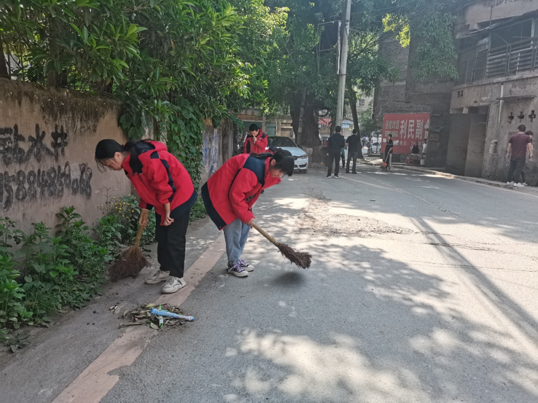 【基层动态】渠县清溪场镇:小手拉大手,环境齐整治